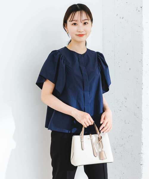 F by ROSSO(エフバイロッソ)の「F by ROSSO 撥水ギャザースリーブブラウス(シャツ/ブラウス・レディース・オフホワイト/ネイビー・FREE)」の21枚目の写真