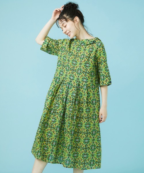 Jocomomola（ホコモモラ）の「Charco リップルフラワープリントワンピース（ワンピース・レディース・ブルー/イエロー・40）」の2枚目の写真