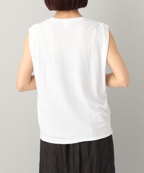 e/rm（イーアールエム）の「【e/rm】ショルダータックTシャツ_ノースリーブ（Tシャツ/カットソー・レディース・ブラウン/アイボリー/ブラック/グレー/ブラック系その他2・FREE）」の9枚目の写真