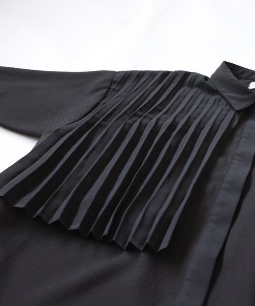 antiqua（アンティカ）の「アシメプリーツワンピース（シャツワンピース・レディース・ブラック・R/P）」の12枚目の写真