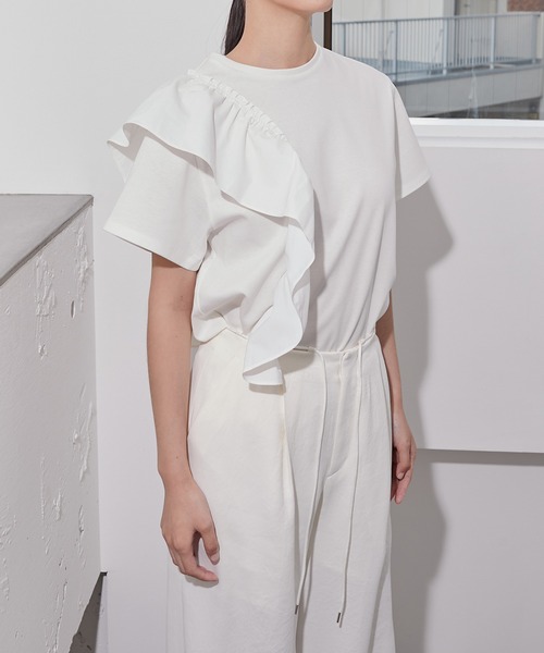 LE CIEL BLEU（ルシェルブルー）の「タフタコンボジャージートップ / Taffeta Combo Jersey Top（Tシャツ/カットソー・レディース・オフホワイト/ブラック/ネイビー・36）」の9枚目の写真