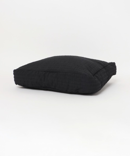 SENSE OF PLACE by URBAN RESEARCH（センスオブプレイスバイアーバンリサーチ）の「パデッドビッグショルダーA（ショルダーバッグ・メンズ・アイボリー/ブラック・ONE）」の7枚目の写真