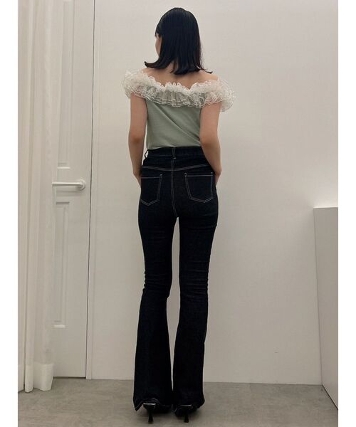 dazzlin(ダズリン)の「オーバーフリルオフショルカットソー(Tシャツ/カットソー・レディース・オフホワイト/ブラック/グリーン/ピンク・FREE)」の9枚目の写真