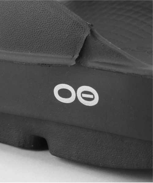 OOFOS(ウーフォス)の「《追加2》【OOFOS/ウーフォス】OOriginal:サンダル(サンダル・レディース・チャコールグレー/ブラック・23cm/24cm/22cm/25cm)」の13枚目の写真