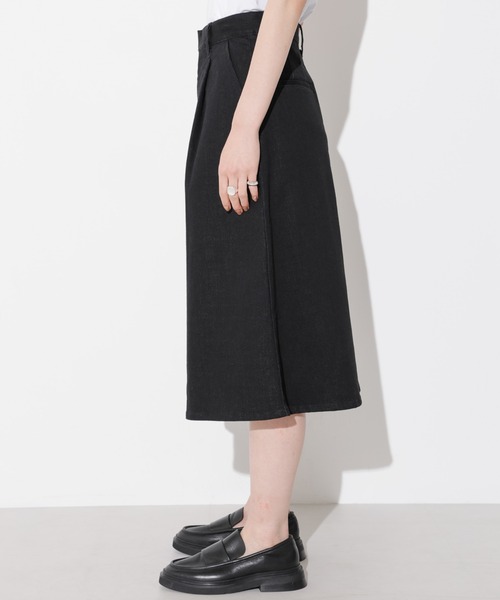 Apo(s)ture(アポスチャー)の「KATY-001/デニムツータックキュロットパンツ(デニムパンツ・レディース・ネイビー/ブラック・XS/S/M/L/XL)」の18枚目の写真