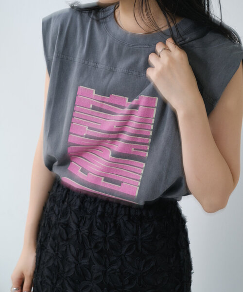 Kastane（カスタネ）の「ピグメントミディアムロゴタンク（タンクトップ・レディース・チャコールグレー/オフホワイト・FREE）」の19枚目の写真