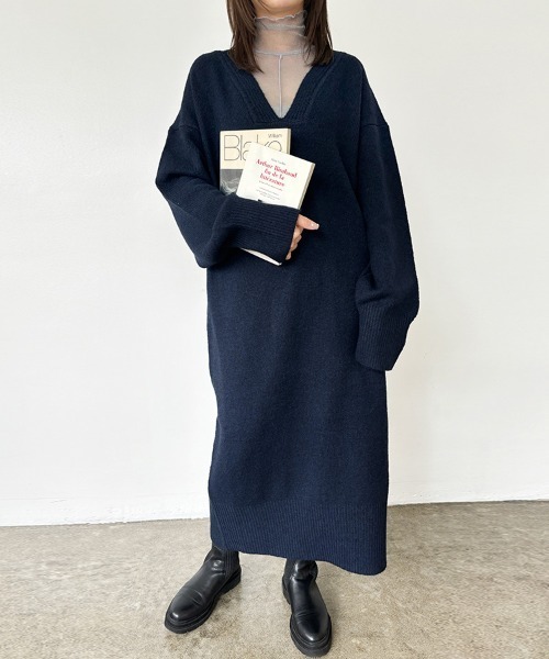 Doux Belle(ドゥーベル)の「天竺編みVネックニットロングワンピース(ワンピース・レディース・ピンク/グレイッシュベージュ/チャコール/ネイビー/ベージュ・FREE)」の5枚目の写真