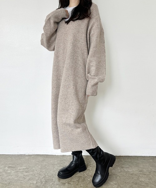 Doux Belle(ドゥーベル)の「天竺編みVネックニットロングワンピース(ワンピース・レディース・ピンク/グレイッシュベージュ/チャコール/ネイビー/ベージュ・FREE)」の20枚目の写真