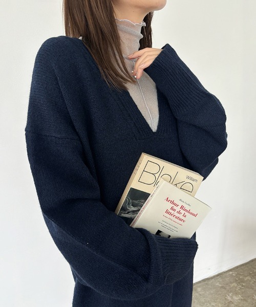 Doux Belle(ドゥーベル)の「天竺編みVネックニットロングワンピース(ワンピース・レディース・ピンク/グレイッシュベージュ/チャコール/ネイビー/ベージュ・FREE)」の10枚目の写真
