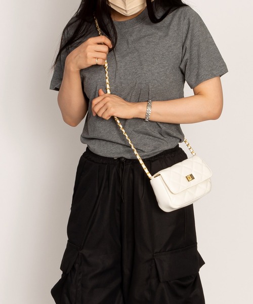 SVEC（シュベック）の「キルティング チェーン ショルダーバッグ / ミニバッグ（ショルダーバッグ・レディース・レッド/ホワイト/ベージュ/シルバー/ブラック/ブルー系その他/ピンク・FREE）」の18枚目の写真