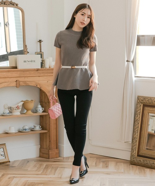 Julia Boutique(ジュリアブティック)の「ゴールドバックル細ベルト(ベルト・レディース・ブラック/ホワイト/ベージュ・ONE)」の5枚目の写真