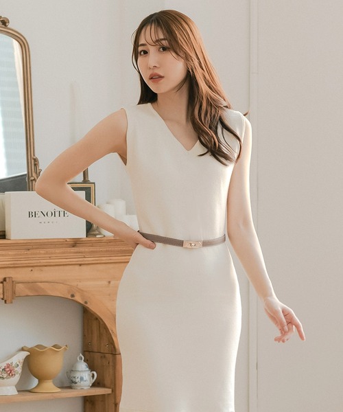 Julia Boutique(ジュリアブティック)の「ゴールドバックル細ベルト(ベルト・レディース・ブラック/ホワイト/ベージュ・ONE)」の18枚目の写真