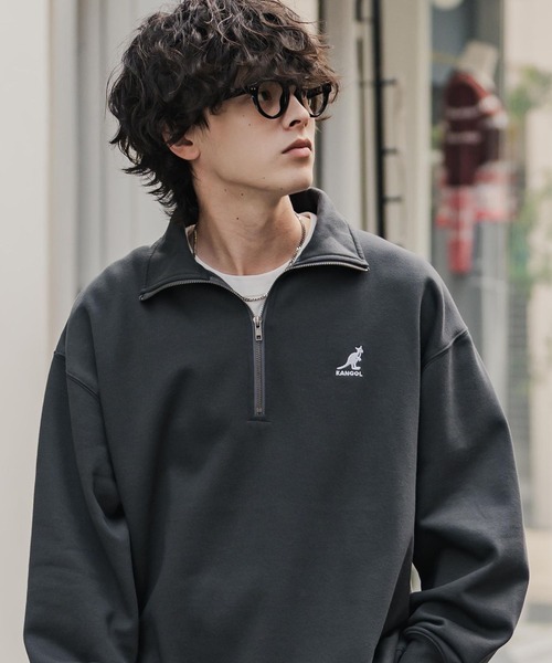 KANGOL(カンゴール)の「新色追加 KANGOL カンゴール 別注コラボオーバーサイズ裏起毛ロゴ刺繍ハーフジップハイネックスウェットトレーナー(スウェット・メンズ・チャコール/ネイビー/グリーン/ホワイト/ライトグレー/ブラック/杢グレー/ブラウン・M/L/XL)」の21枚目の写真