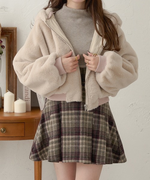 Ambre Neige(アンブルネージュ)の「2WAYフェイクファーナイロンブルゾン/WEB/EC限定商品(ブルゾン・レディース・ピンクベージュ/アイボリー・FREE)」の2枚目の写真