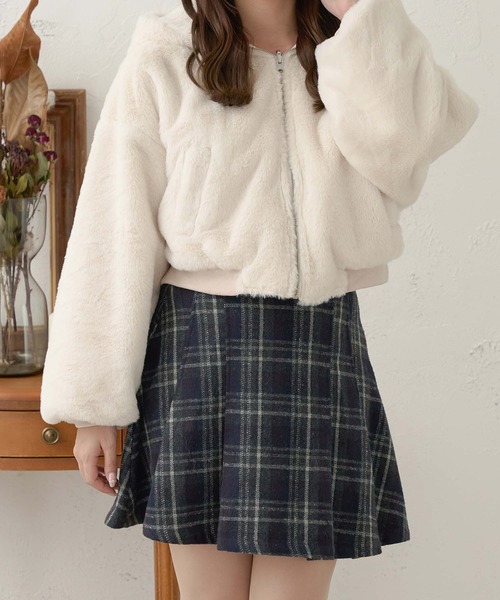 Ambre Neige(アンブルネージュ)の「2WAYフェイクファーナイロンブルゾン/WEB/EC限定商品(ブルゾン・レディース・ピンクベージュ/アイボリー・FREE)」の1枚目の写真