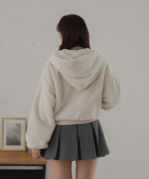 Ambre Neige(アンブルネージュ)の「2WAYフェイクファーナイロンブルゾン/WEB/EC限定商品(ブルゾン・レディース・ピンクベージュ/アイボリー・FREE)」の10枚目の写真