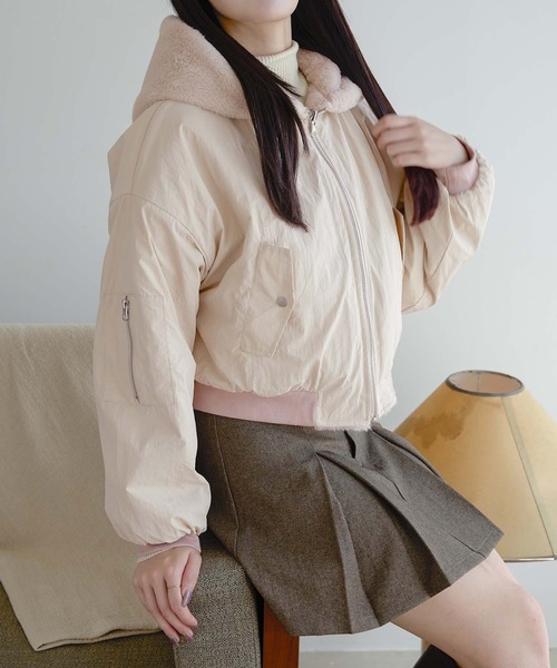 Ambre Neige(アンブルネージュ)の「2WAYフェイクファーナイロンブルゾン/WEB/EC限定商品(ブルゾン・レディース・ピンクベージュ/アイボリー・FREE)」の18枚目の写真