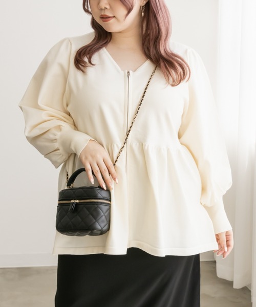 CLETTE（クレット）の「ダブルジップペプラムニット（ニット/セーター・レディース・アイボリー/ブラック/ラベンダー・LL/3L/4L）」の4枚目の写真