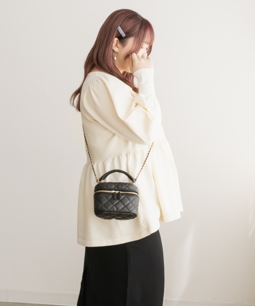 CLETTE（クレット）の「ダブルジップペプラムニット（ニット/セーター・レディース・アイボリー/ブラック/ラベンダー・LL/3L/4L）」の6枚目の写真