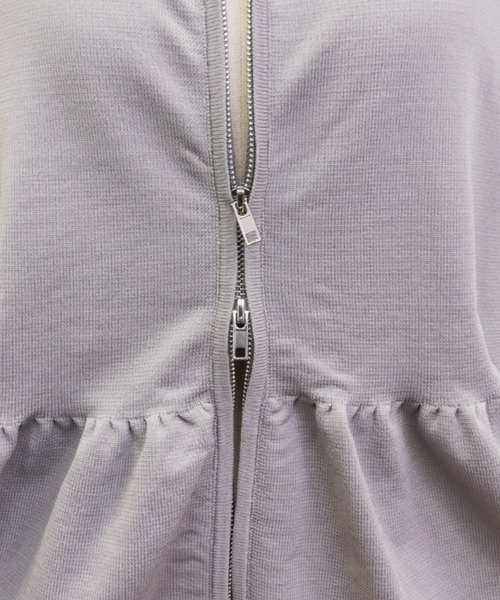 CLETTE（クレット）の「ダブルジップペプラムニット（ニット/セーター・レディース・アイボリー/ブラック/ラベンダー・LL/3L/4L）」の22枚目の写真