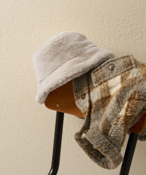 CIAOPANIC TYPY（チャオパニックティピー）の「【KIDS】【WEB限定】ファーバケットハット（ハット・キッズ・グレイッシュベージュ/アイボリー/ブラック・ONE SIZE）」の8枚目の写真