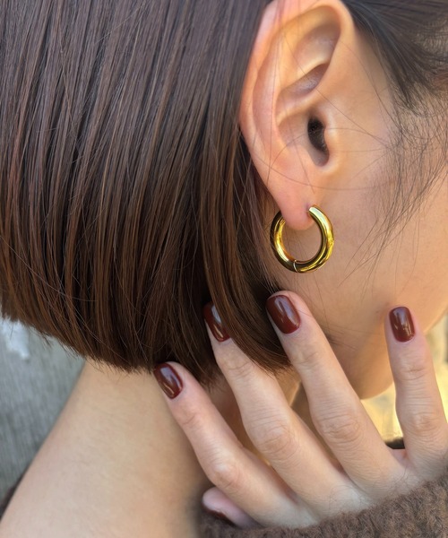 Diliraba（ディリラバ）の「【Diliraba】ステンレスビッグフープピアス B（ピアス（両耳用）・レディース・ゴールド/シルバー・FREE）」の8枚目の写真