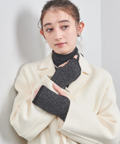 UNITED ARROWS（ユナイテッドアローズ）の「ラメニット フィンガーレスグローブ（手袋・レディース・ベージュ/グレー/ブラック・FREE）」の10枚目の写真