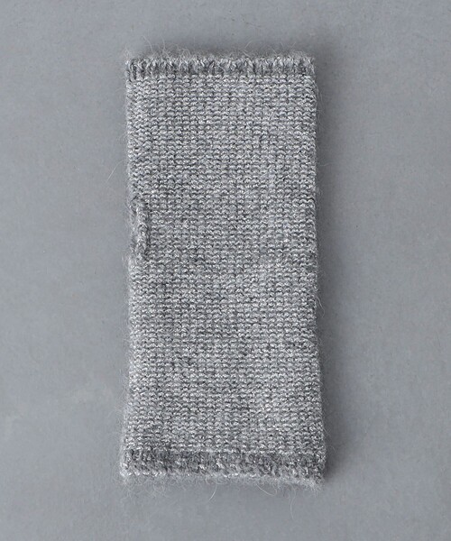 UNITED ARROWS（ユナイテッドアローズ）の「ラメニット フィンガーレスグローブ（手袋・レディース・ベージュ/グレー/ブラック・FREE）」の4枚目の写真