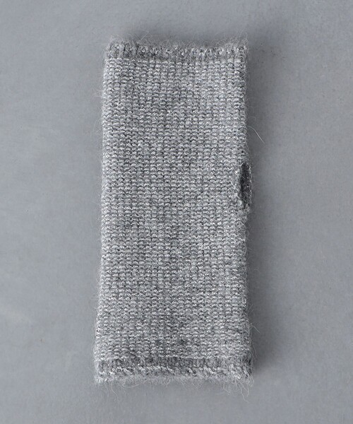 UNITED ARROWS（ユナイテッドアローズ）の「ラメニット フィンガーレスグローブ（手袋・レディース・ベージュ/グレー/ブラック・FREE）」の5枚目の写真