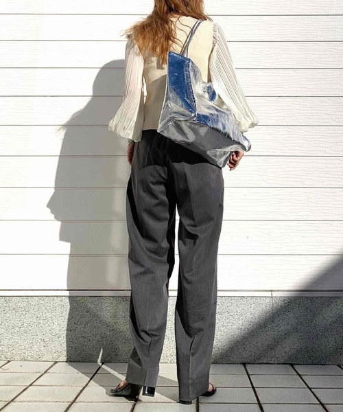 Q（キュー）の「袖プリーツシフォンニットカーディガン（カーディガン/ボレロ・レディース・ライトグレー/ブラック/アイボリー・MEDIUM）」の22枚目の写真