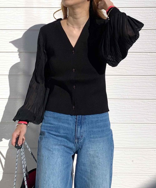 Q（キュー）の「袖プリーツシフォンニットカーディガン（カーディガン/ボレロ・レディース・ライトグレー/ブラック/アイボリー・MEDIUM）」の14枚目の写真