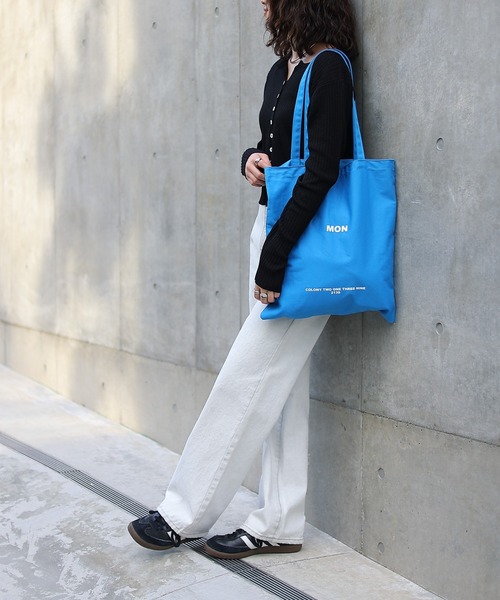 COLONY 2139（コロニートゥーワンスリーナイン）の「7デイズキャンバストートバッグ（トートバッグ・レディース・レッド/ピンク/ホワイト/ブラック/グリーン/ブルー/イエロー・FREE）」の17枚目の写真