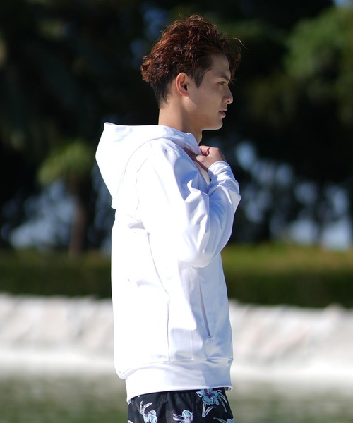 Quiksilver(クイックシルバー)の「QUIKSILVER/クイックシルバー 水着 ラッシュガード ジップフーディ パーカー OMNI MW ZIP HOODIE QLY251030(ラッシュガード・メンズ・ホワイト/ブラック・M/L/XL)」の8枚目の写真