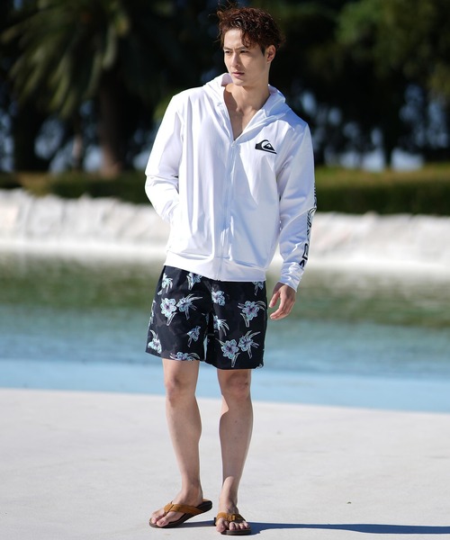 Quiksilver(クイックシルバー)の「QUIKSILVER/クイックシルバー 水着 ラッシュガード ジップフーディ パーカー OMNI MW ZIP HOODIE QLY251030(ラッシュガード・メンズ・ホワイト/ブラック・M/L/XL)」の9枚目の写真