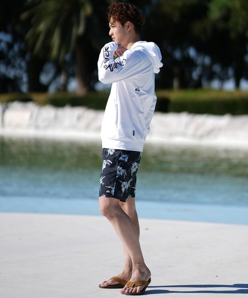 Quiksilver(クイックシルバー)の「QUIKSILVER/クイックシルバー 水着 ラッシュガード ジップフーディ パーカー OMNI MW ZIP HOODIE QLY251030(ラッシュガード・メンズ・ホワイト/ブラック・M/L/XL)」の10枚目の写真
