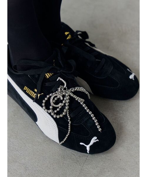 CALNAMUR(カルナムール)の「RIBON CHARM SHOE PIERCING/リボンチャームピアシング(チャーム・レディース・シルバー・FREE)」の4枚目の写真