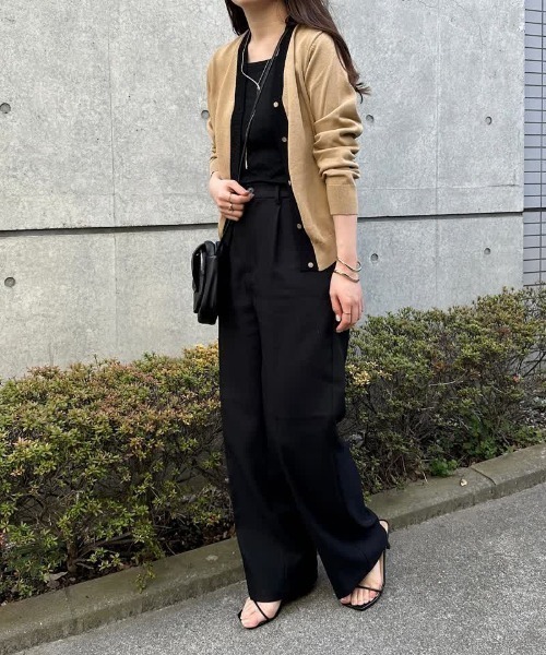 aquagarage（アクアガレージ）の「配色ハイゲージニットカーディガン（カーディガン/ボレロ・レディース・ブラック/グレイッシュブルー/グリーン/ベージュ・M/L）」の8枚目の写真