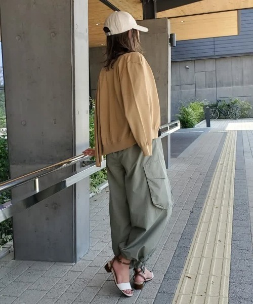 aquagarage（アクアガレージ）の「配色ハイゲージニットカーディガン（カーディガン/ボレロ・レディース・ブラック/グレイッシュブルー/グリーン/ベージュ・M/L）」の18枚目の写真