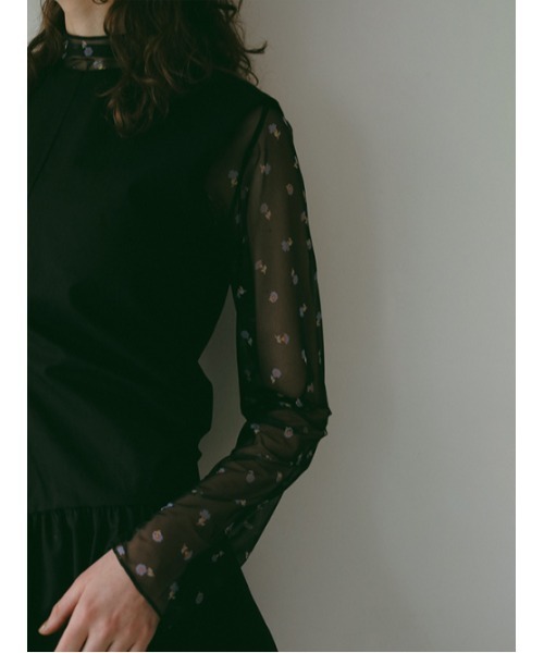 AMAIL（アマイル）の「FLOWER SHEER トップス（シャツ/ブラウス・レディース・アイボリー/ブラック・FREE）」の17枚目の写真