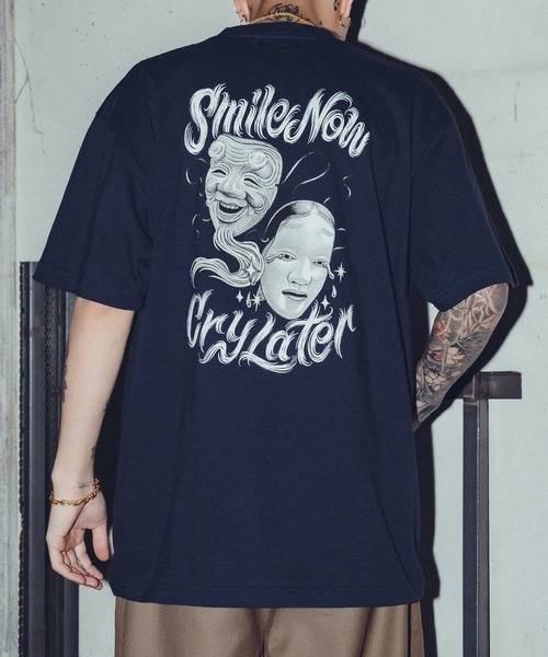 Subciety（サブサエティ）の「Noh-mask two face tee（Tシャツ/カットソー・メンズ・ネイビー/ホワイト/レッド/ブラック/チャコール・SMALL/MEDIUM/LARGE/X-LARGE/XX-LARGE）」の4枚目の写真