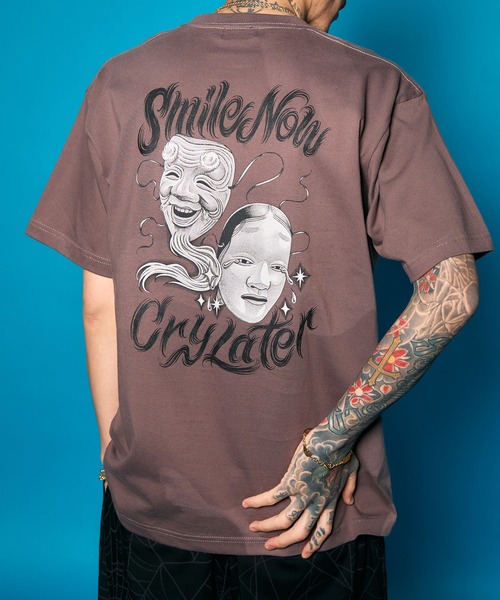 Subciety（サブサエティ）の「Noh-mask two face tee（Tシャツ/カットソー・メンズ・ネイビー/ホワイト/レッド/ブラック/チャコール・SMALL/MEDIUM/LARGE/X-LARGE/XX-LARGE）」の3枚目の写真