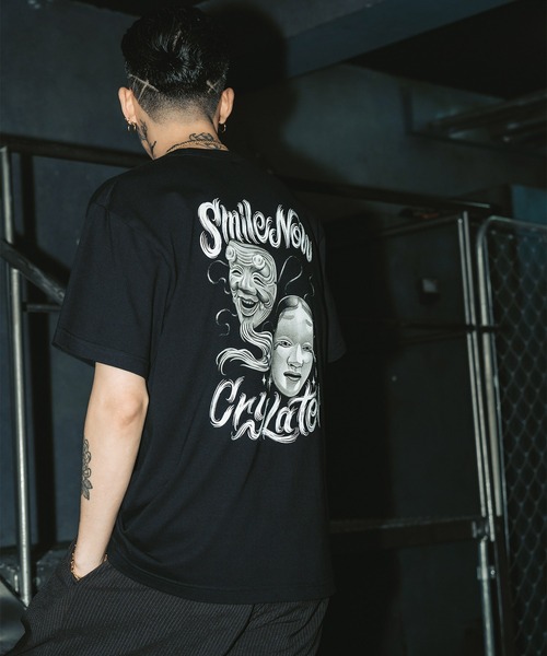 Subciety（サブサエティ）の「Noh-mask two face tee（Tシャツ/カットソー・メンズ・ネイビー/ホワイト/レッド/ブラック/チャコール・SMALL/MEDIUM/LARGE/X-LARGE/XX-LARGE）」の9枚目の写真