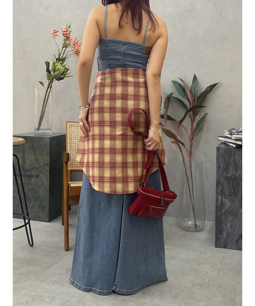 EVRIS(エヴリス)の「デニムベアロングワンピース(ワンピース・レディース・その他1/ブルー/ブラック・MEDIUM/SMALL)」の21枚目の写真