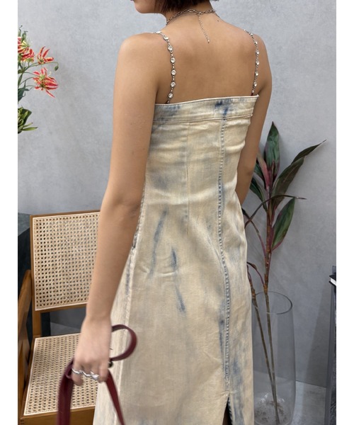 EVRIS(エヴリス)の「デニムベアロングワンピース(ワンピース・レディース・その他1/ブルー/ブラック・MEDIUM/SMALL)」の8枚目の写真