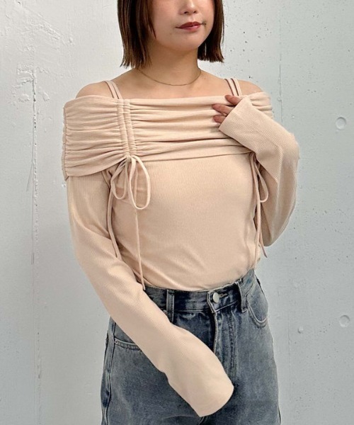 archives（アルシーヴ）の「ドロストオフショルカットＴＯＰＳ（Tシャツ/カットソー・レディース・オフホワイト/ピンクベージュ/ブラック/グレー・MEDIUM）」の4枚目の写真