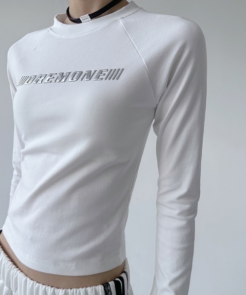 lilful(リルフル)の「フロントメタルプリントラグランロンT(Tシャツ/カットソー・レディース・ブラック/ホワイト・L/M)」の3枚目の写真