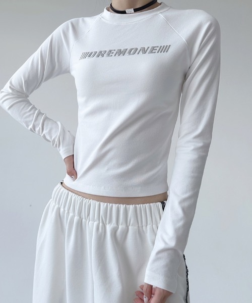 lilful(リルフル)の「フロントメタルプリントラグランロンT(Tシャツ/カットソー・レディース・ブラック/ホワイト・L/M)」の4枚目の写真