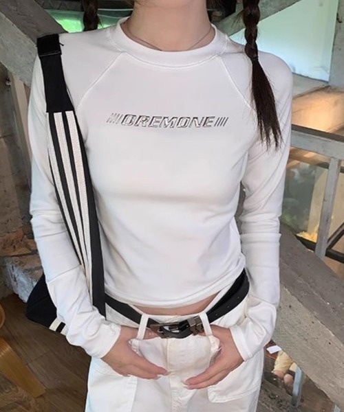 lilful(リルフル)の「フロントメタルプリントラグランロンT(Tシャツ/カットソー・レディース・ブラック/ホワイト・L/M)」の19枚目の写真