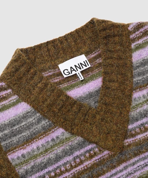 GANNI(ガニー)の「Soft Wool Stripe Vest(ベスト・レディース・オリーブ系・S/M)」の3枚目の写真