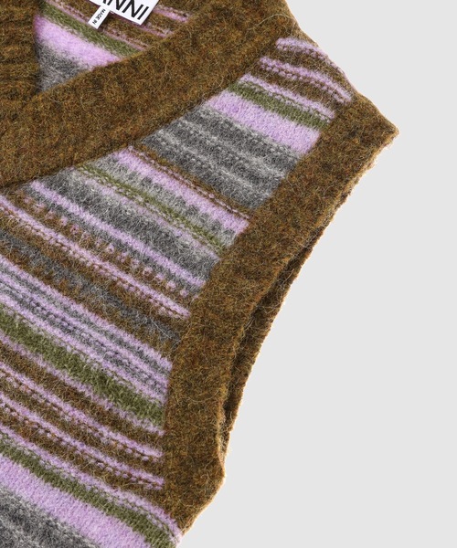 GANNI(ガニー)の「Soft Wool Stripe Vest(ベスト・レディース・オリーブ系・S/M)」の4枚目の写真